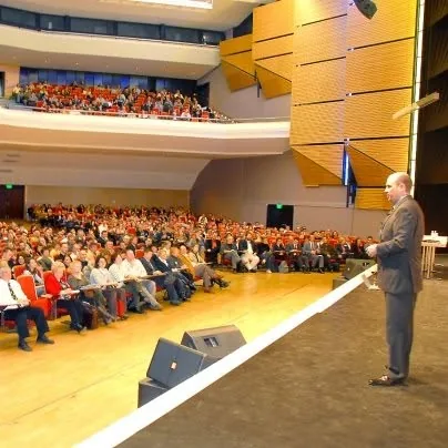 Telt házas Marketing Commando konferencia, Wolf Gábor a színpadon